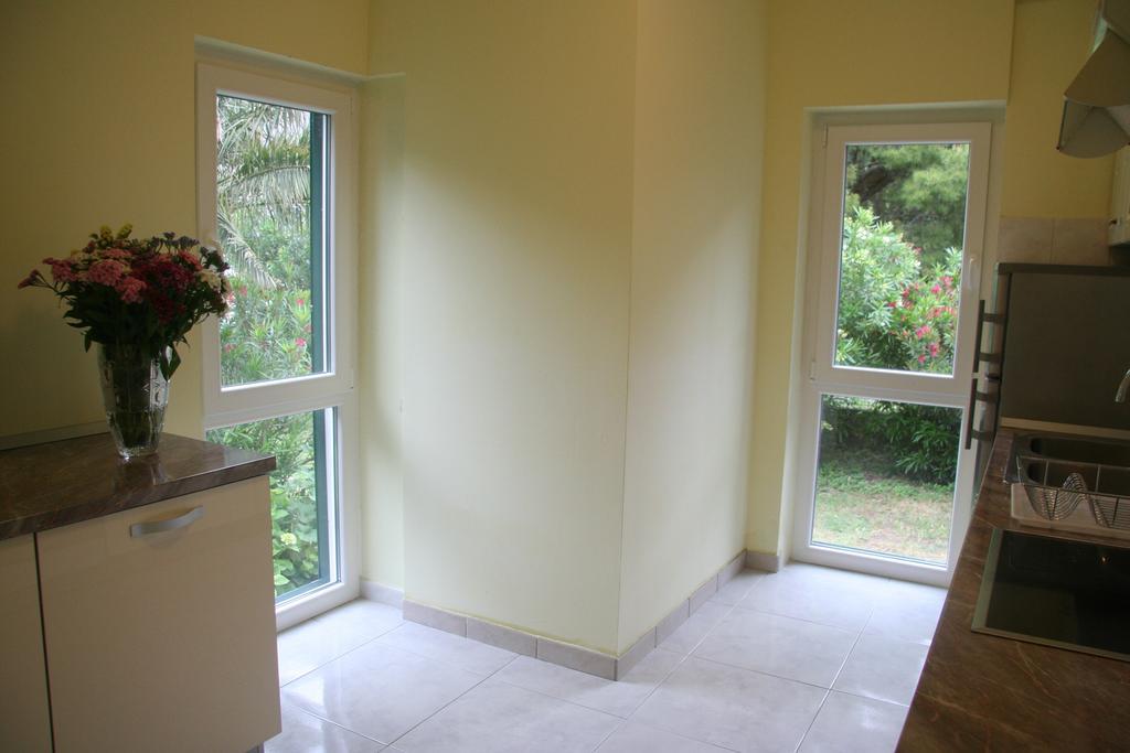Sabina Apartments Omiš Rom bilde