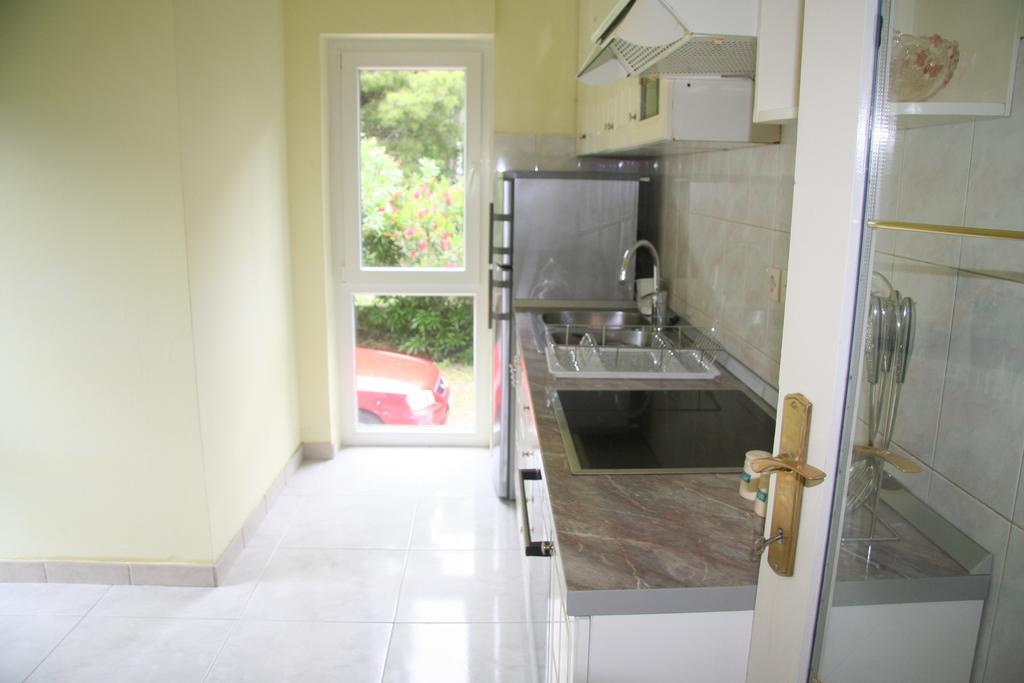 Sabina Apartments Omiš Rom bilde