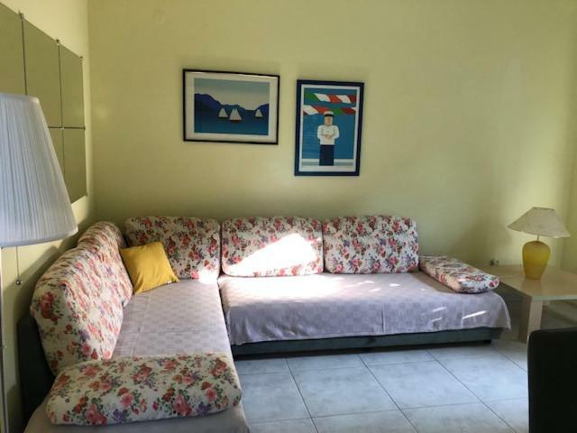 Sabina Apartments Omiš Eksteriør bilde